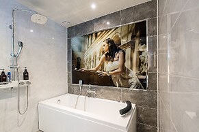Theban Hotel
