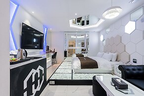 Theban Hotel