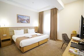 Milan Hotel