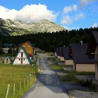 Remarkable 3-bed House in Zabljak