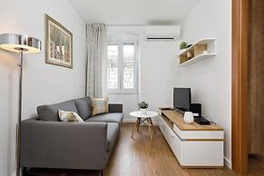 Dominus, Modernly Decorated Suite in City Center
