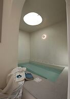 Utopia Suites Santorini