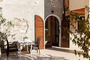 Residence Rustico
