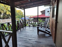 Papitos Bacalar Hotel and Marina