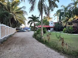 Papitos Bacalar Hotel and Marina