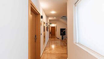 Belci City House