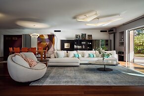 Luxurious Villa Philoxenia