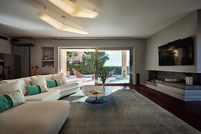 Luxurious Villa Philoxenia