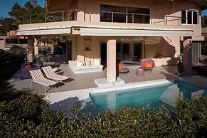 Luxurious Villa Philoxenia