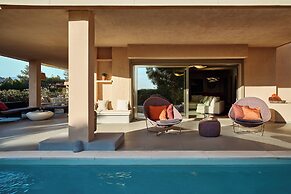 Luxurious Villa Philoxenia