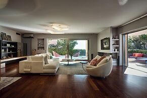 Luxurious Villa Philoxenia