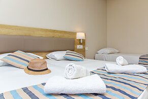 Theo Star Beach Hotel