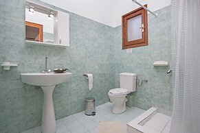 NIKOLOUZOS SUNNY ESTATE