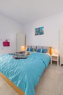Beach House With Seaview