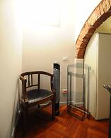 Cozy Central City Apartment