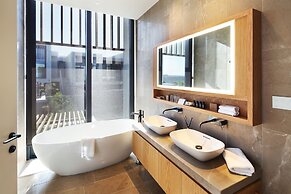 Minthis Resort