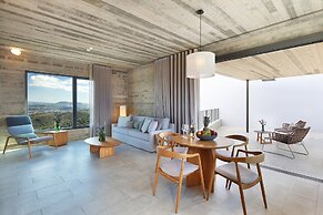 Minthis Resort