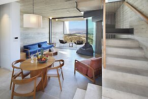 Minthis Resort
