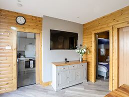 Hilltop Lodge