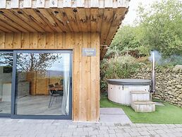 Hilltop Lodge