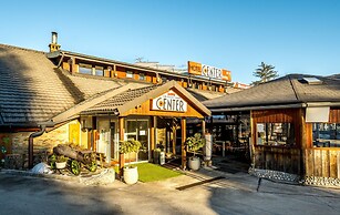Hotel Center