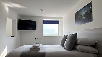 Broadview Hotel