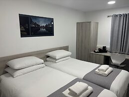 Broadview Hotel