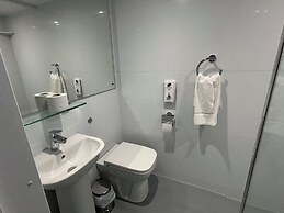 Broadview Hotel