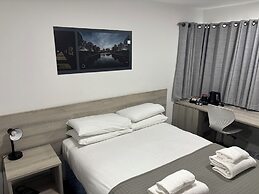 Broadview Hotel