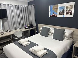 Broadview Hotel