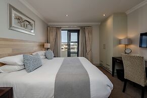 Harbour Square Hotel