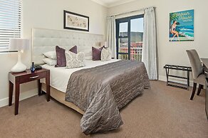 Harbour Square Hotel