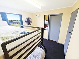 Rarakau Lodge