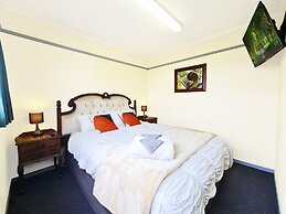 Rarakau Lodge