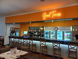 Parkes International Motor Inn