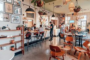 SEVEN Tel Aviv