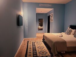 SEVEN Tel Aviv