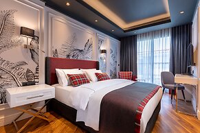 Motif Hotel