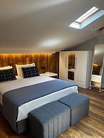 Motif Hotel