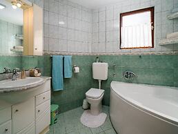 Apartments Tomas