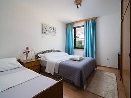 Apartments Tomas