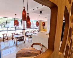 S Estancia Suites