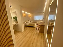S Estancia Suites