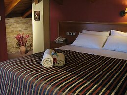 Prigipikon Suites & Lofts