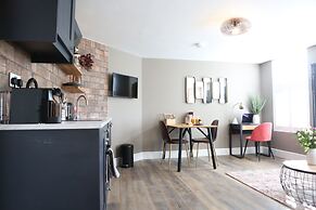 no.12 self check-in apartments