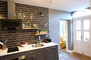 no.12 self check-in apartments