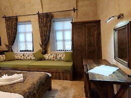 Armesos Cave Hotel