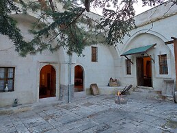 Armesos Cave Hotel