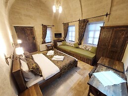 Armesos Cave Hotel
