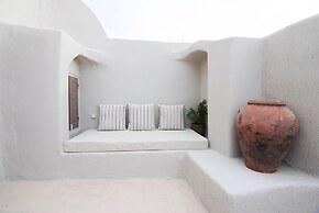 White Grape Suites
